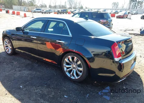 2015 Chrysler 300C Platinum z USA, uszkodzony, nr VIN 2C3CCAPG2FH853845